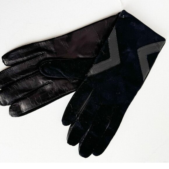 Vintage Eaton's Made in Italy Suede Gloves 8/S - Picture 1 of 5